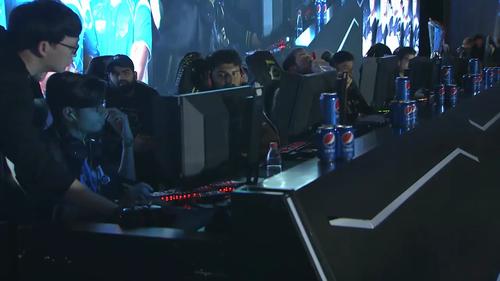 他的经历证 他的经历证