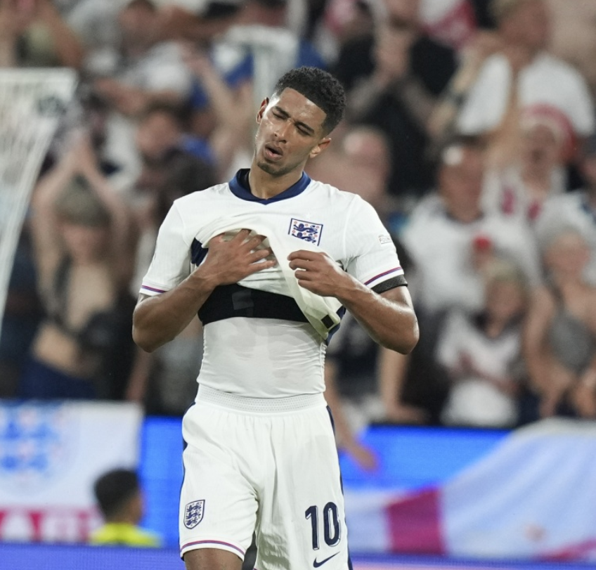 来树立了坚 来树立了坚