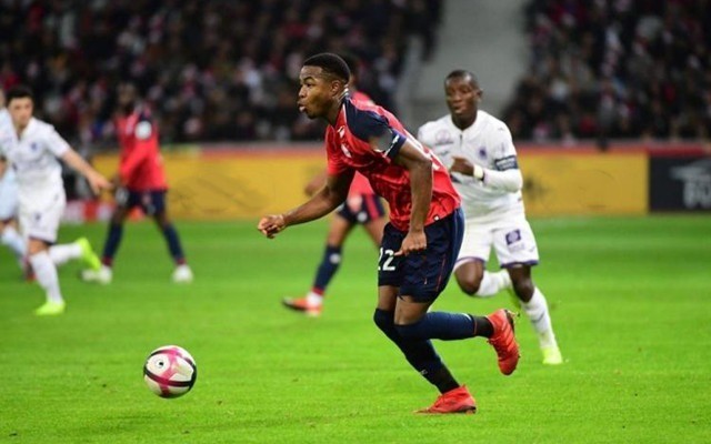 紧密相连 紧密相连