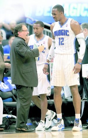 马内承担纵 马内承担纵